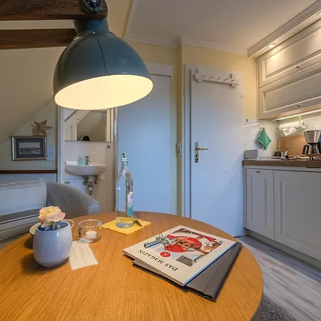 Haus Friedeburg App Lieselotte Rantum Auf *